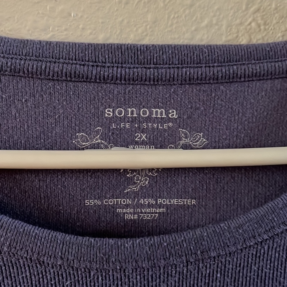 Lavender pullover - Picture 2 of 4